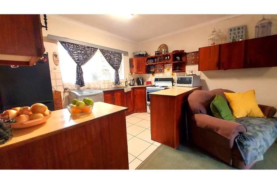 1 Bedroom Property for Sale in Meerhof North West
